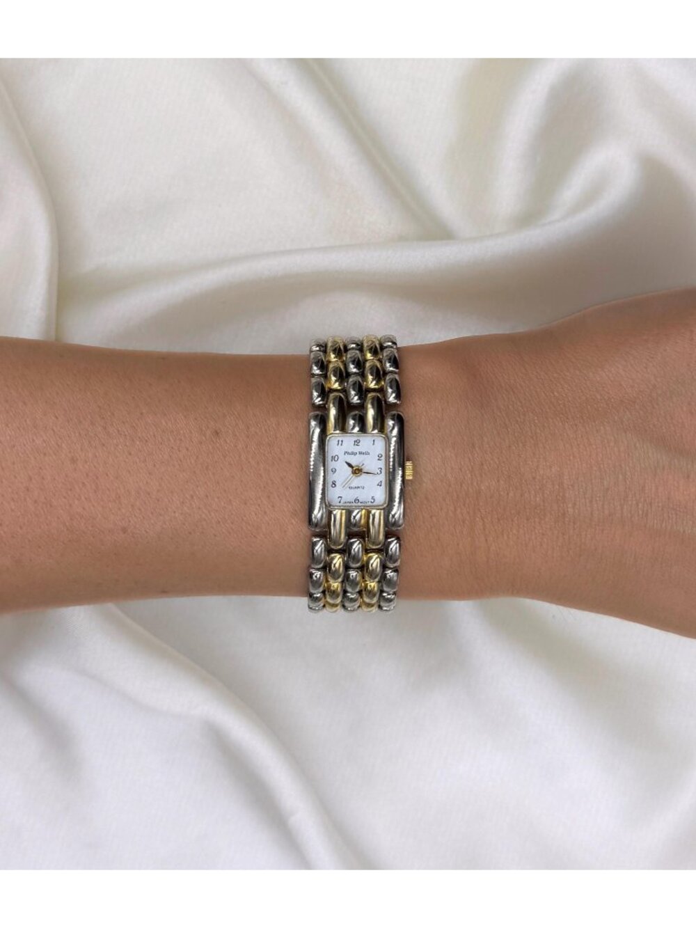Vintage Two Tone Bracelet Watch Old Money Aesthetic Classic Dress Watch Timeless